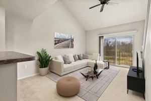 featured image of 212 W North St