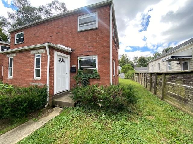 2843 Bellwood Ave #2843 - Photo 2 of 22