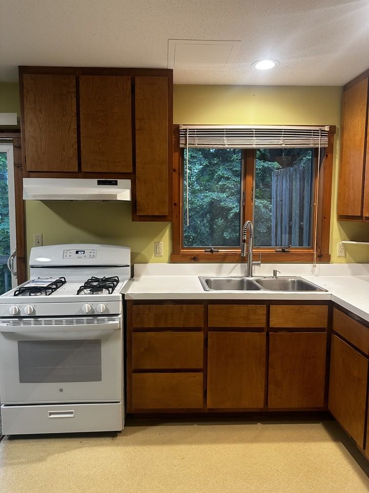 Edgewood Ln #17A - Photo 2 of 22