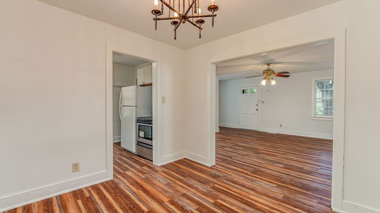 1 Riverside Dr #D - Photo 3 of 25