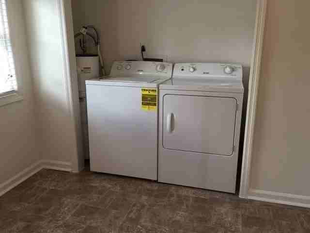 140 W Pine St - Photo 5 of 8