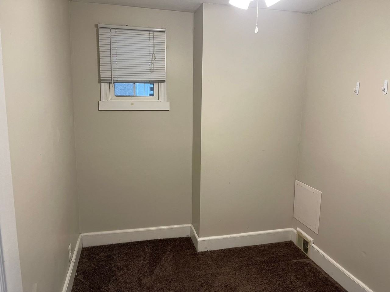 4824 Umbria St - Photo 5 of 10