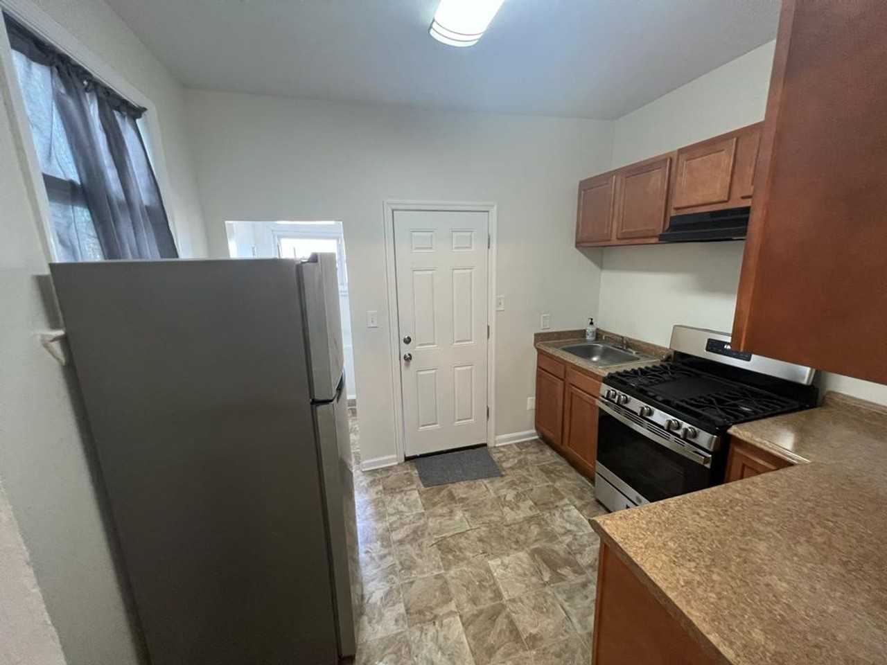 4417 Pimlico Rd - Photo 4 of 17