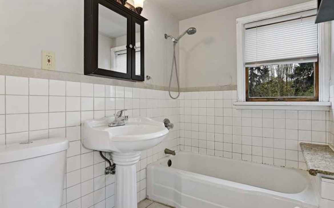 11427 Crestwood Dr S #NA - Photo 2 of 14