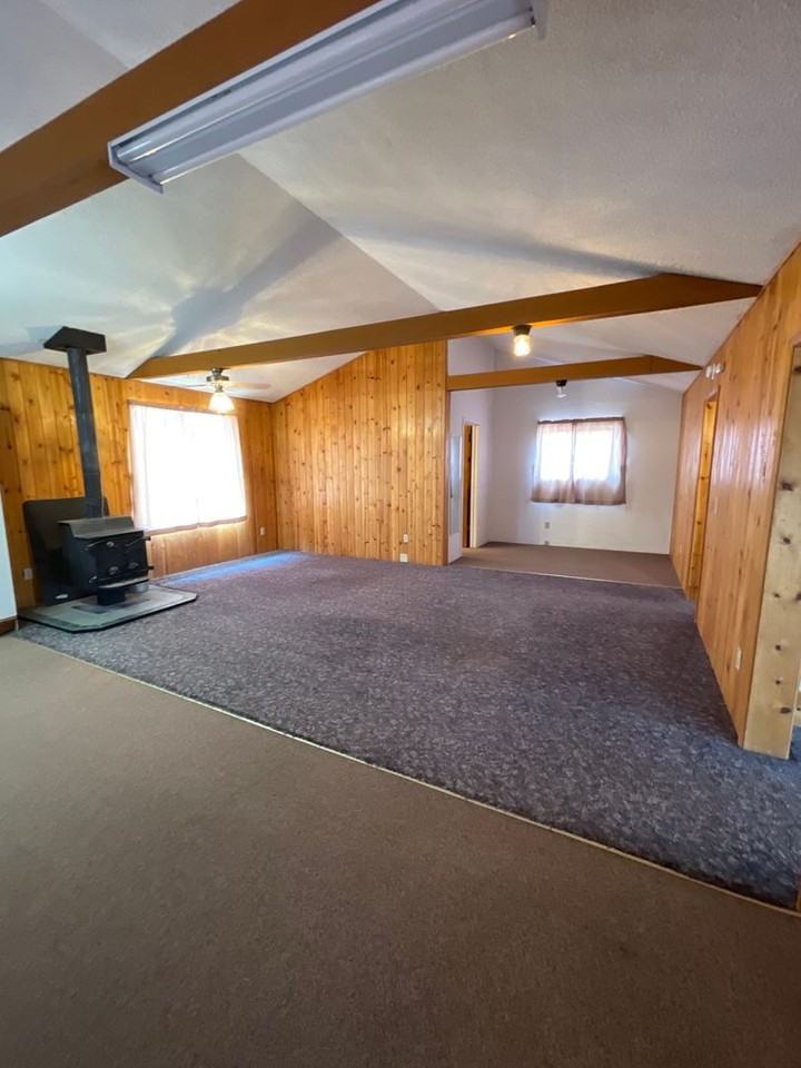 2297 Nw Maple Ave - Photo 5 of 11