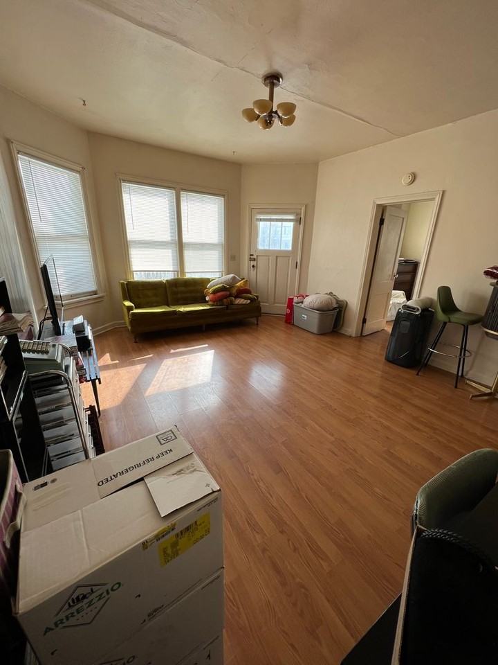 306 Mather St. - Photo 2 of 8