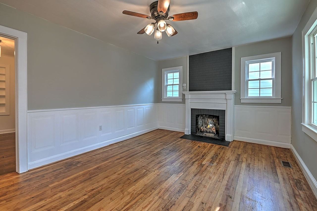 608 Forest St - Photo 5 of 39