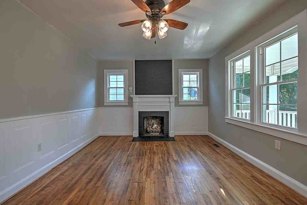 608 Forest St - Photo 6 of 39