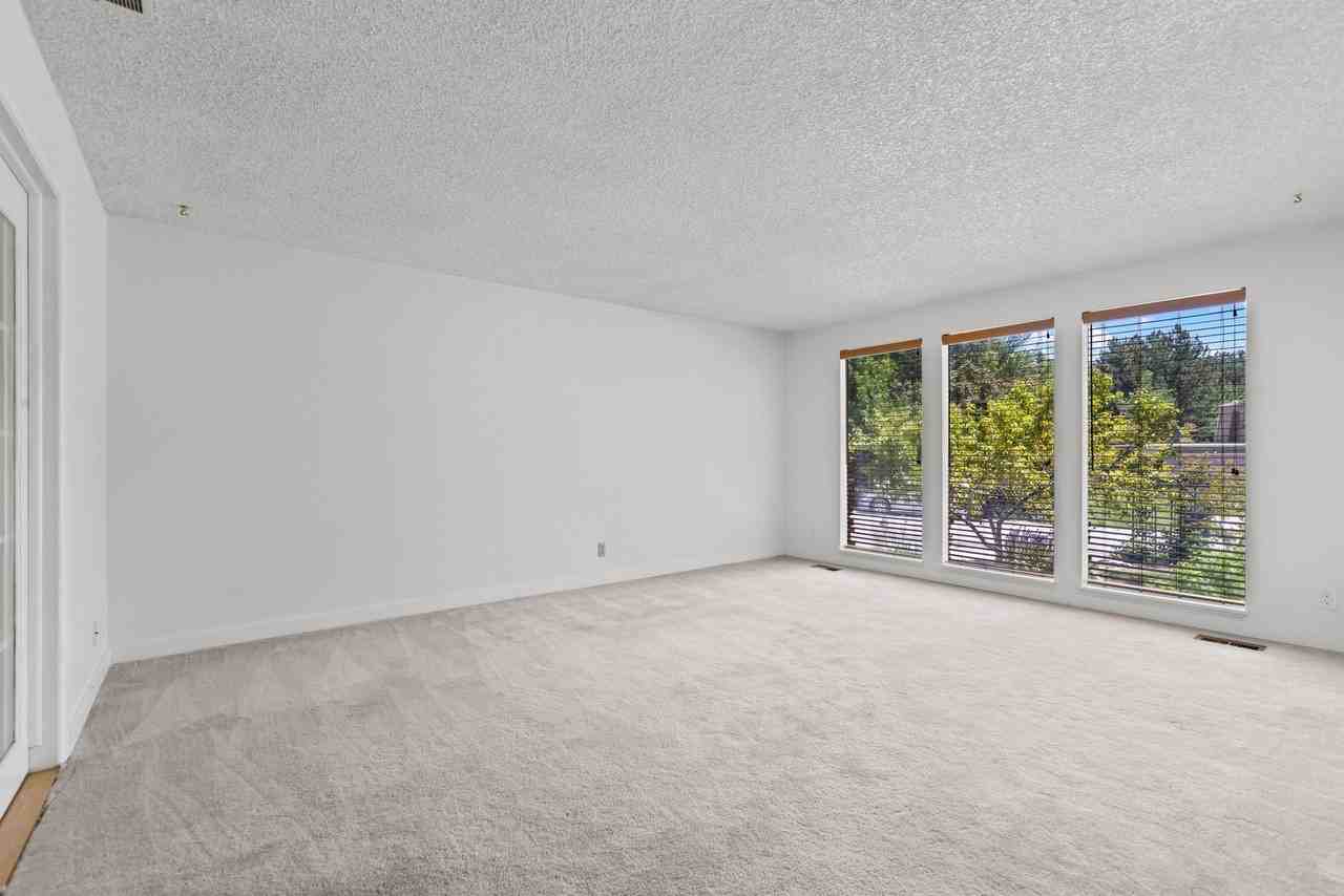 2317 S Scyene Way - Photo 5 of 34