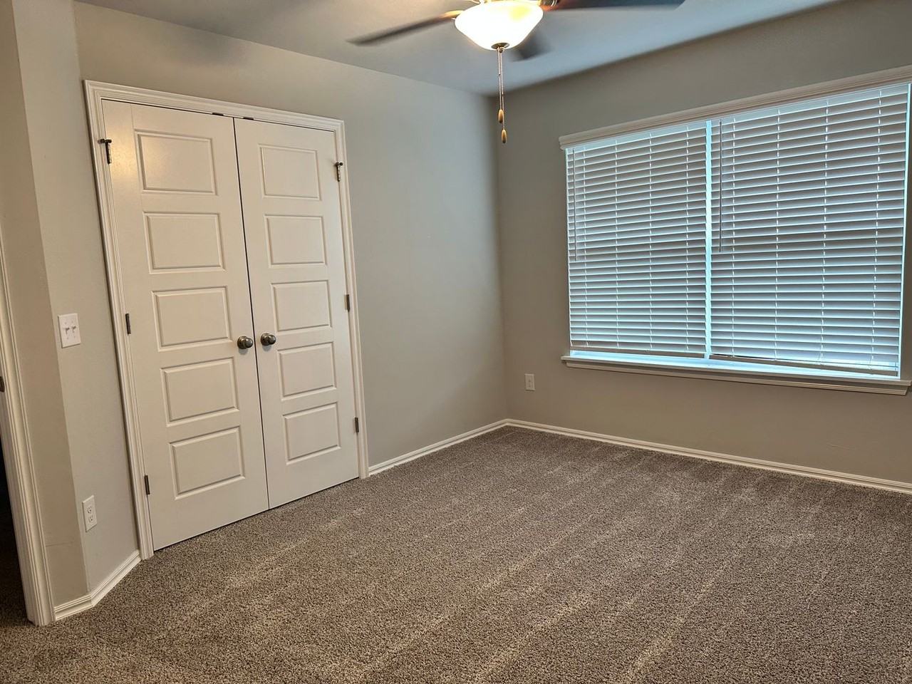 230 Sw 34th St #811 - Photo 5 of 10