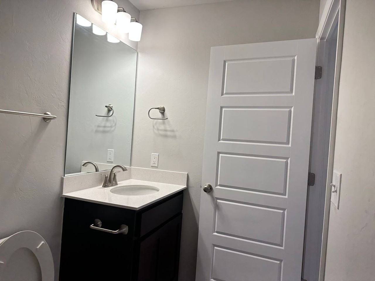 230 Sw 34th St #811 - Photo 7 of 10