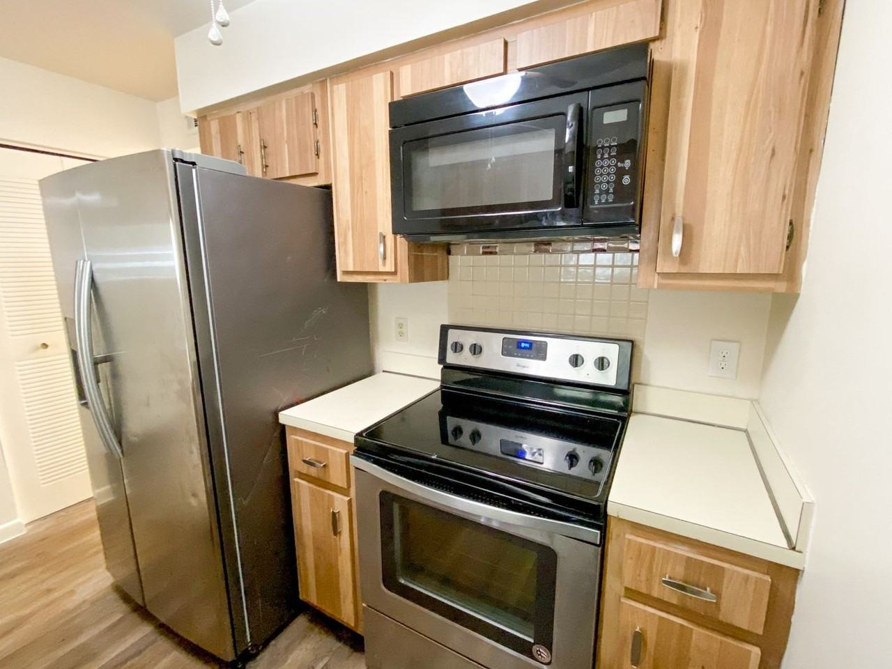 1923 Nw 23rd Blvd - Photo 5 of 15