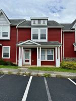 featured image of 1255 Poets Ct