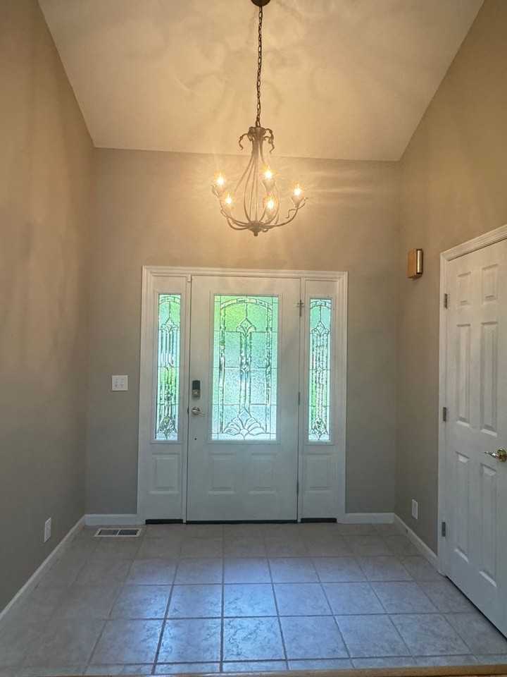 123 Inata Cir - Photo 3 of 8