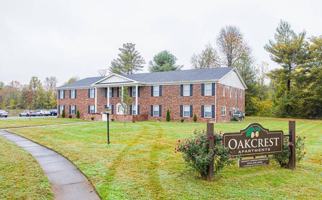 featured image of 640 Oakcrest Dr