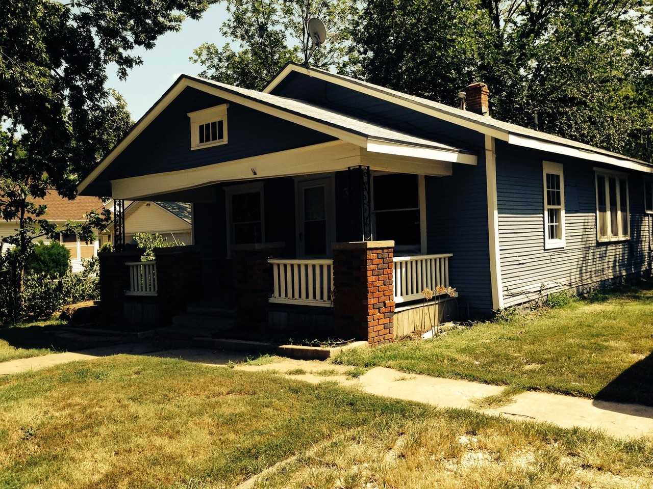 1017 W 3rd Ave - Photo 2 of 16