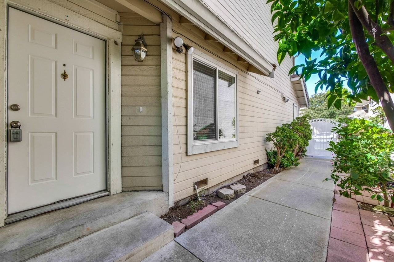 294 Moretti Ln - Photo 4 of 50