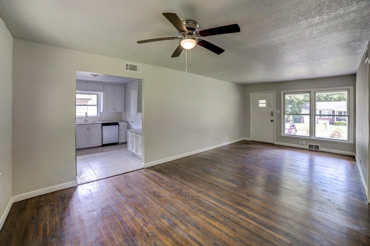 1618 S Ash Pl - Photo 6 of 36