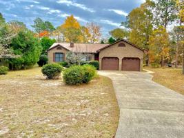 featured image of 806 Crane Dr