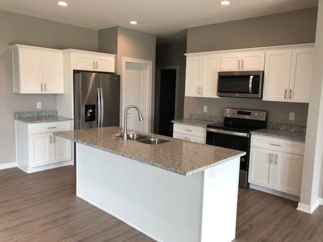 5033 W Stampede Ln - Photo 2 of 18