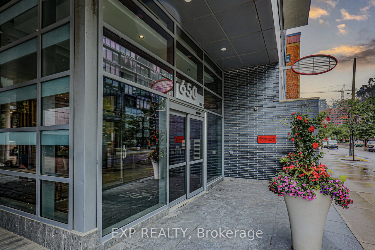 650 King Street West #007 - Photo 2 of 22