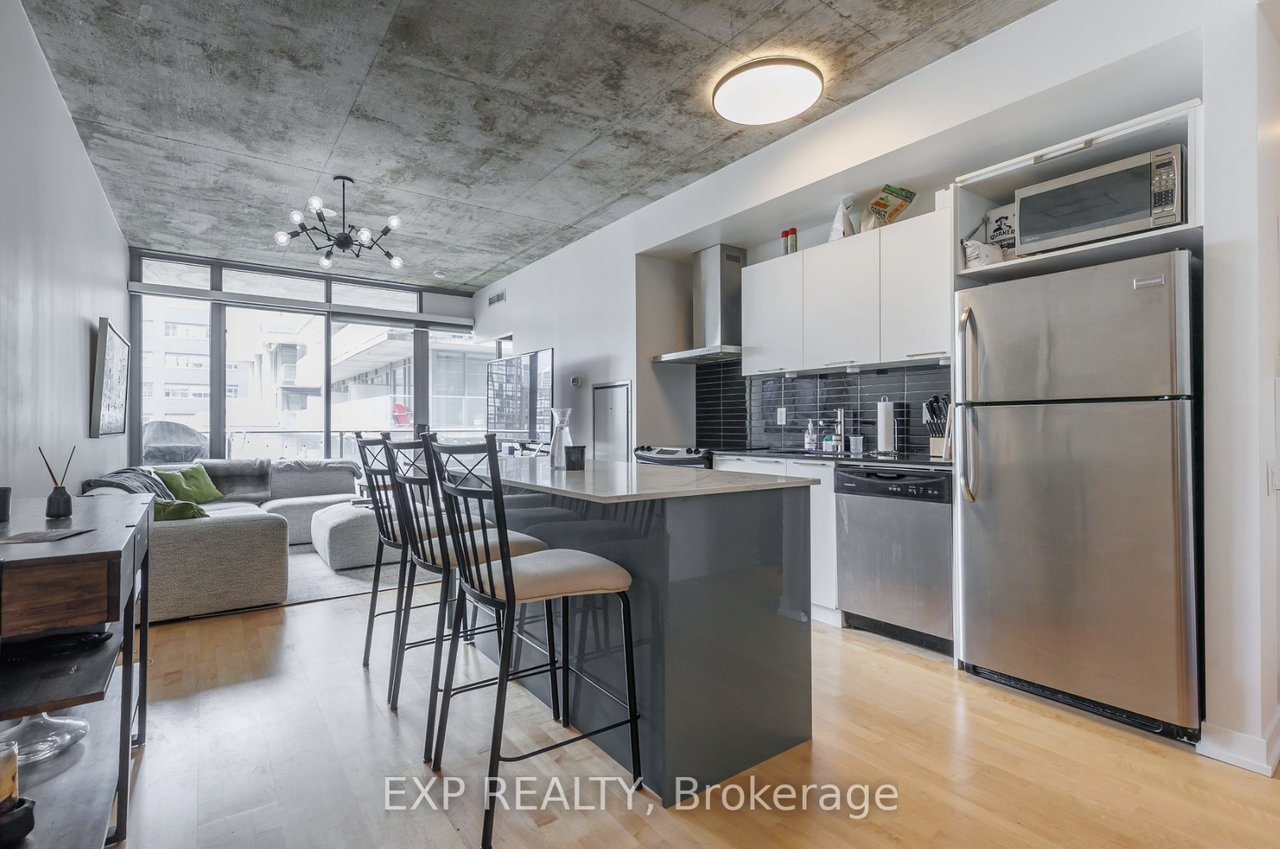 650 King Street West #007 - Photo 4 of 22