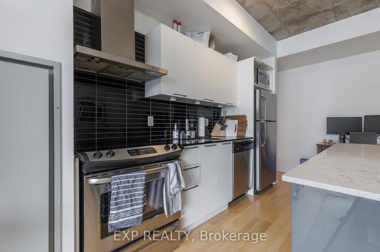 650 King Street West #007 - Photo 7 of 22