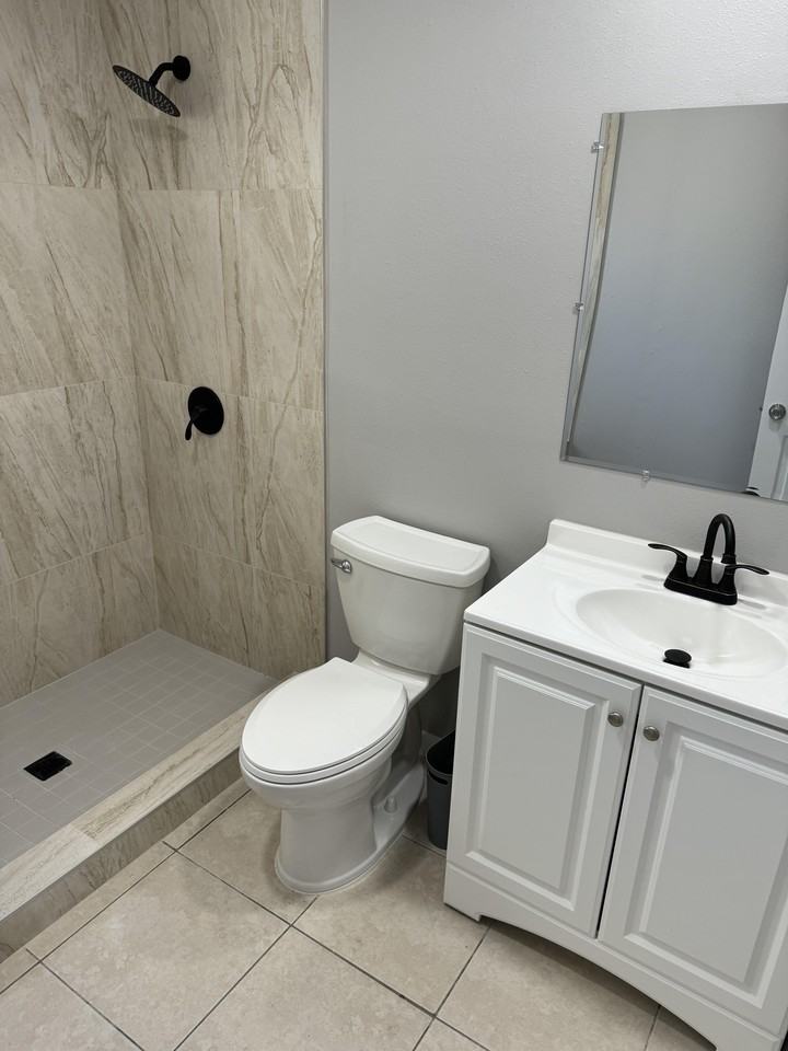 S Martin Luther King Jr Ave - Photo 4 of 18