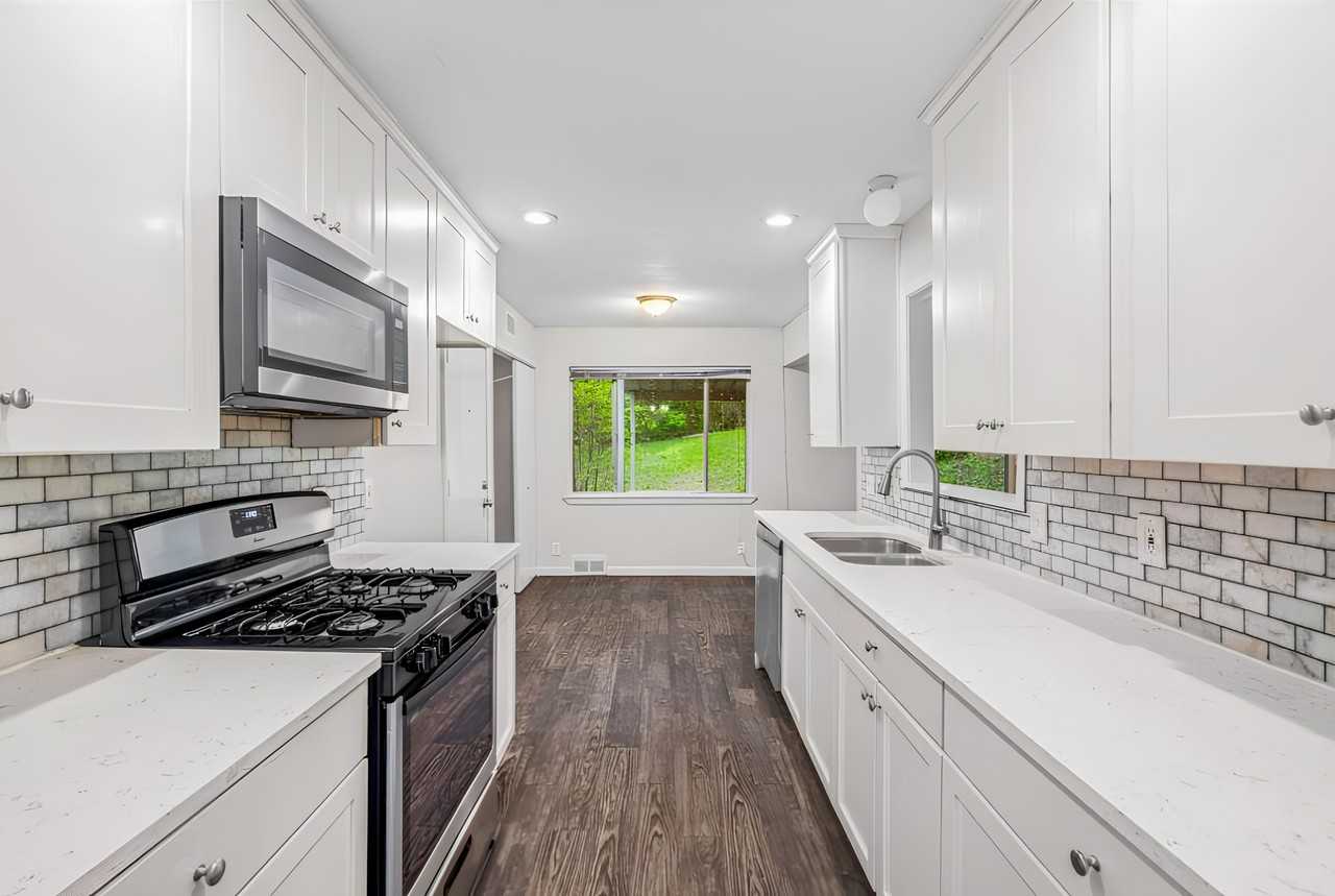 Putting Green Drive - Photo 3 of 8