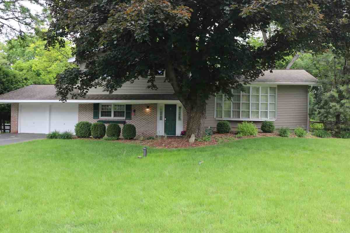 4564 Stoneledge Ln - Photo 3 of 19