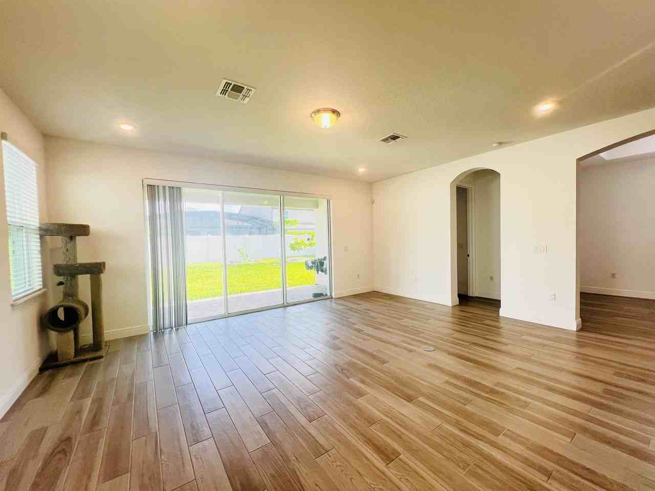 1225 Bristol Oaks Way #1 - Photo 4 of 21