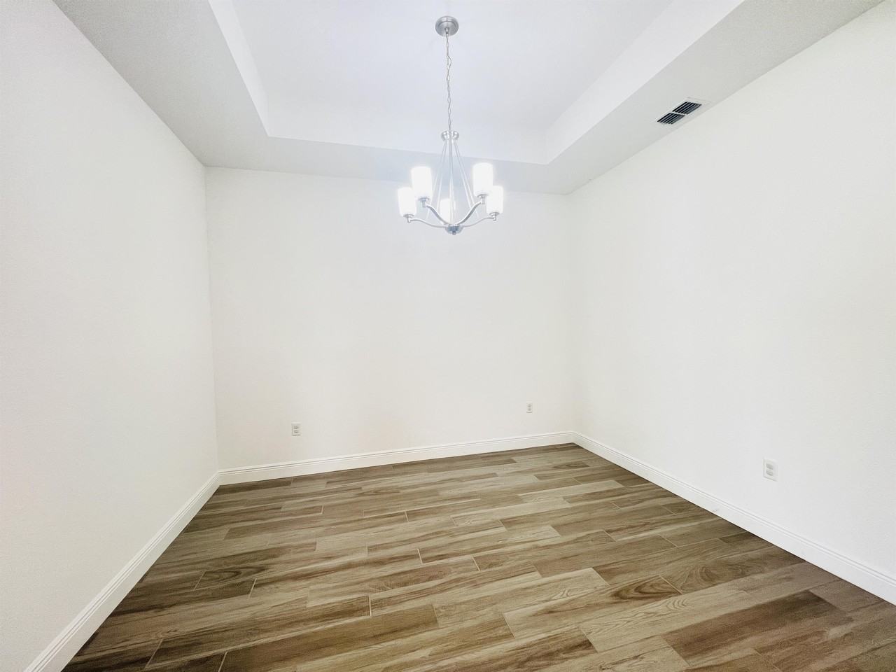1225 Bristol Oaks Way #1 - Photo 5 of 21