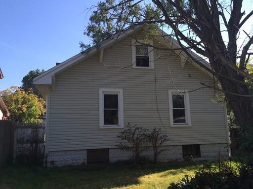 142 E Philadelphia Ave - Photo 3 of 4