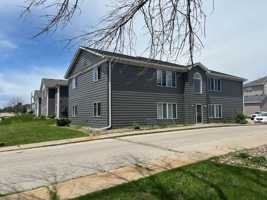 featured image of 4525 Steinbeck St