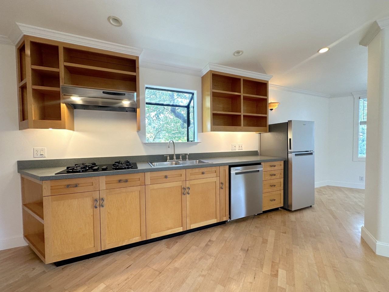 1214 San Anselmo Ave - Photo 3 of 18