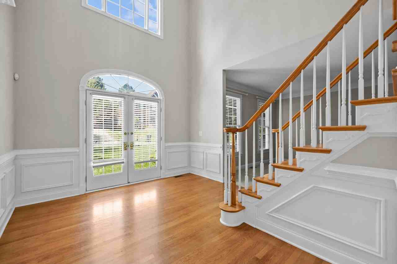 2307 Keara Way - Photo 2 of 34