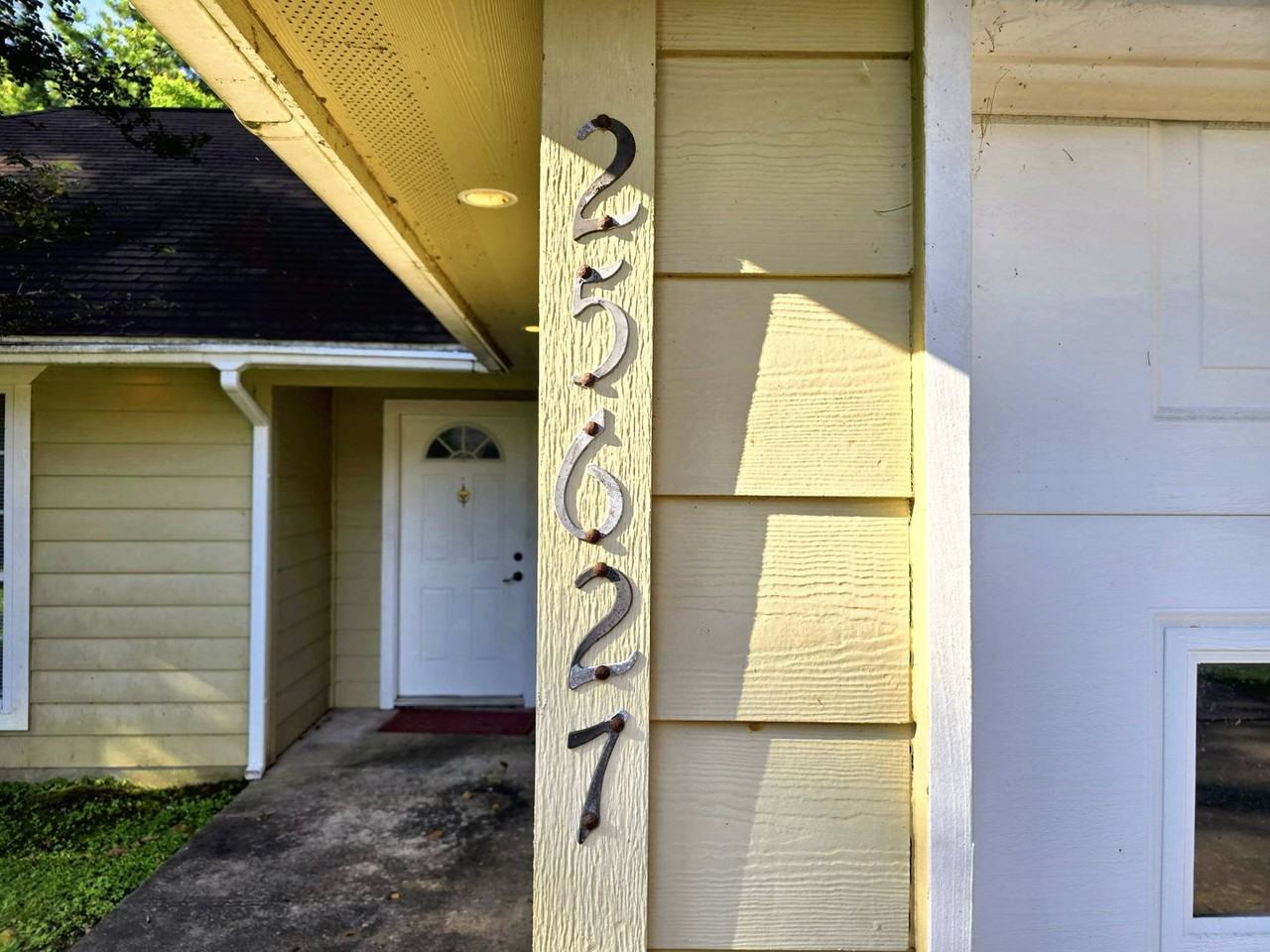 25627 Beaver Run Dr - Photo 2 of 18