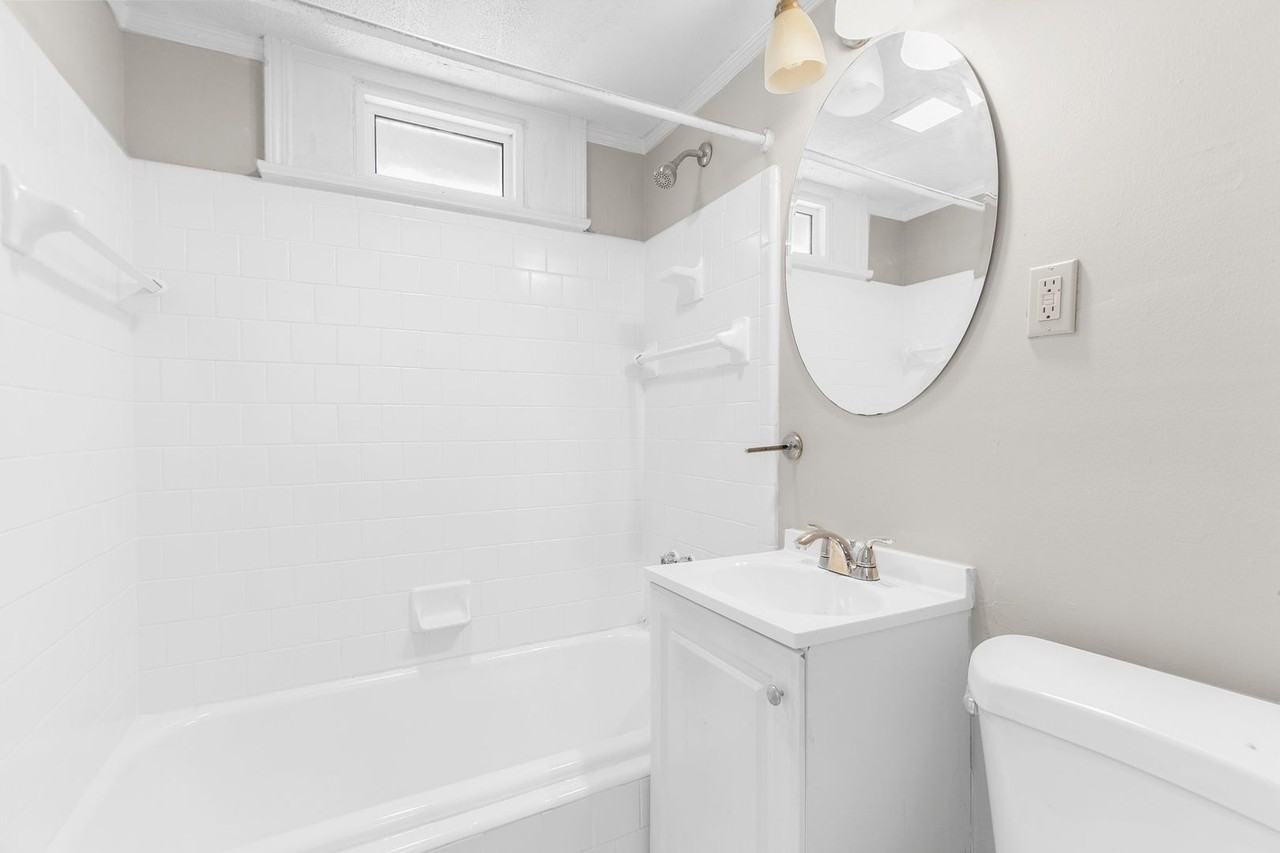 Charleston Court - Photo 2 of 17