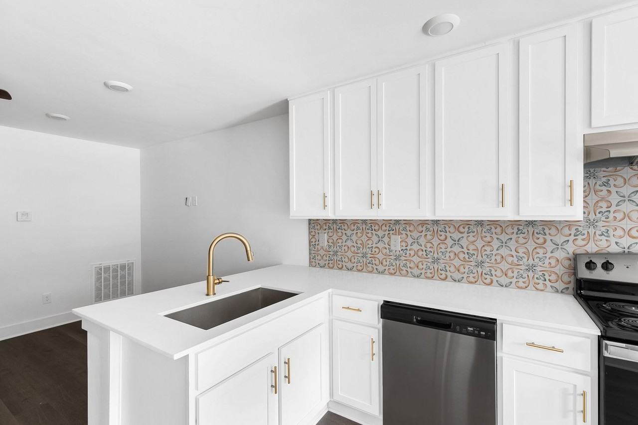 Clairview Apartments - Photo 2 of 15