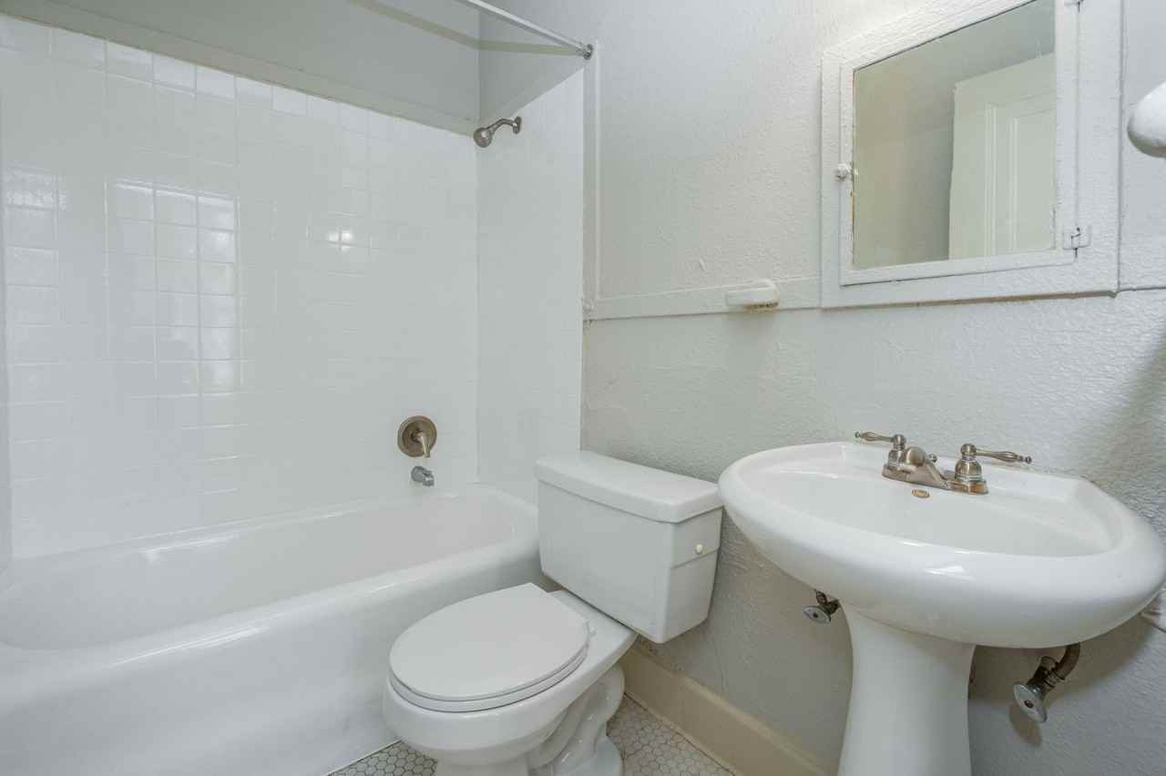 Carlisle Terrace - Photo 3 of 50