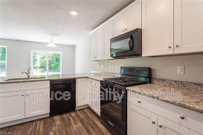 4007 Meredith Woods Lane - Photo 3 of 24