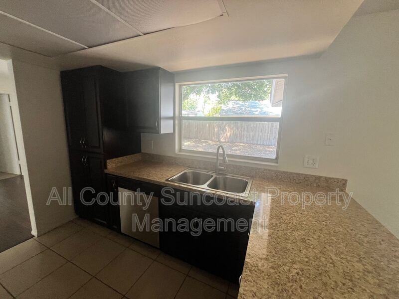 994 16th Way - Photo 6 of 13