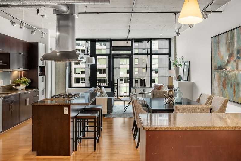 2720 3rd Ave #909 - Photo 5 of 24