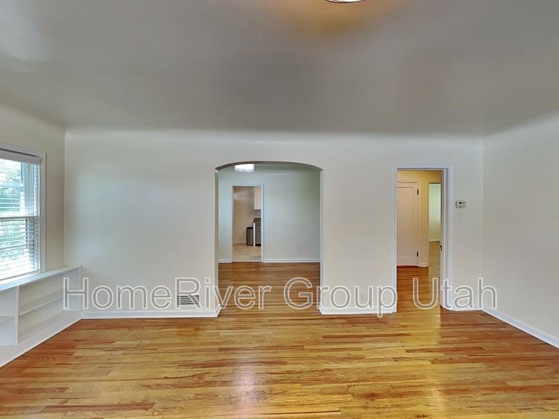 1703 E Princeton Ave - Photo 3 of 22