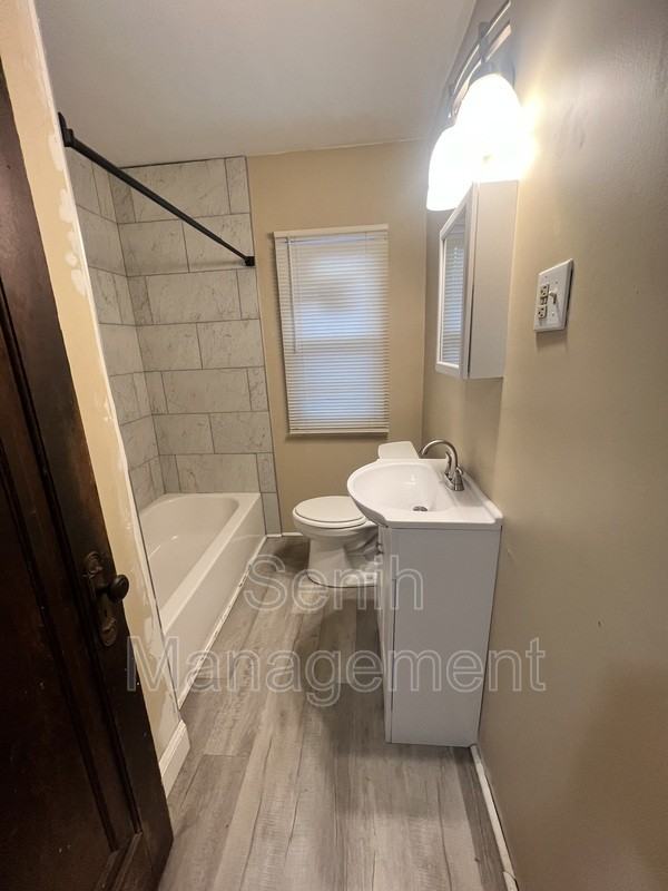 6479 Plainview Ave - Photo 7 of 8