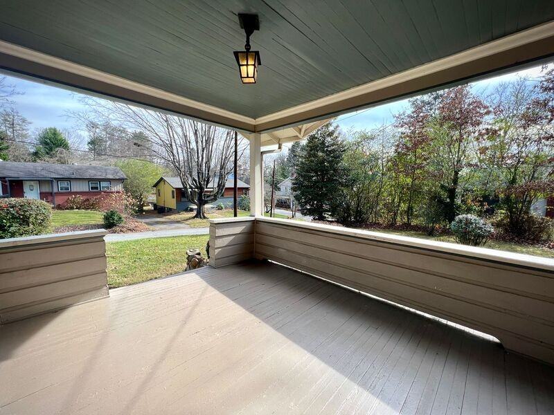 41 Lanvale Ave - Photo 3 of 16