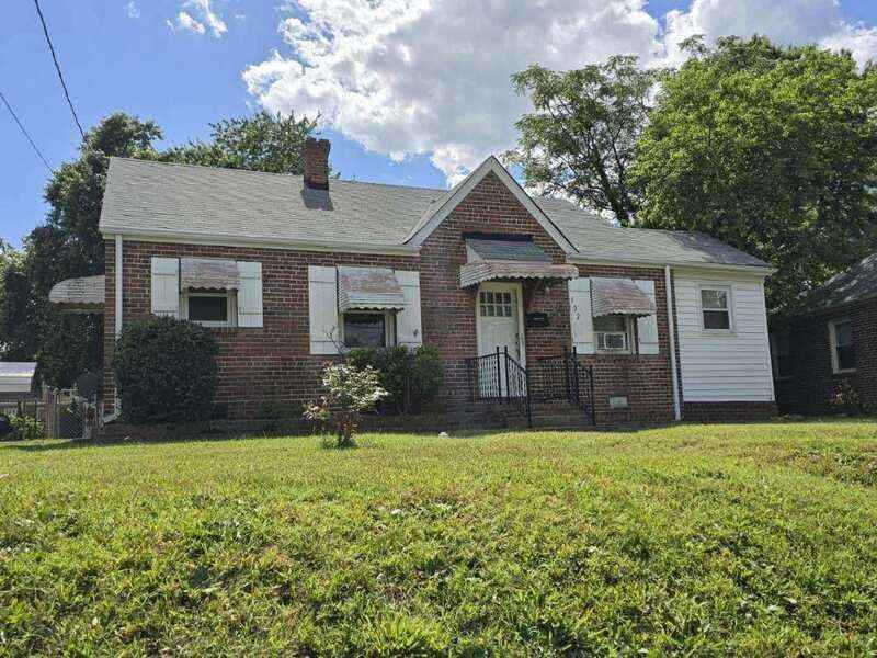 102 E 35th St - Photo 2 of 22
