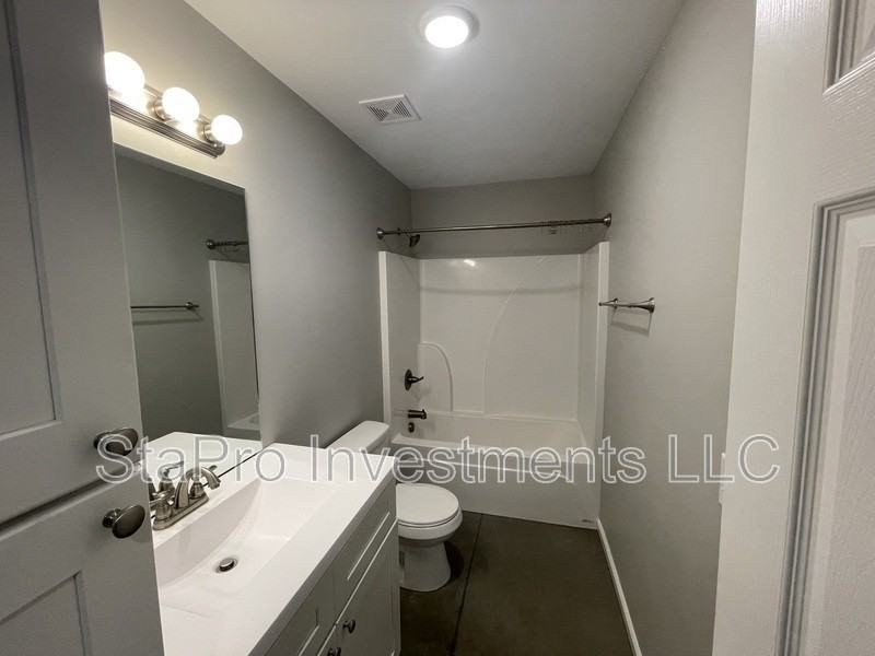 69 *****Coming Soon Second Week Of November 2026****69 Mcmurtry Rd #5A - Photo 5 of 8