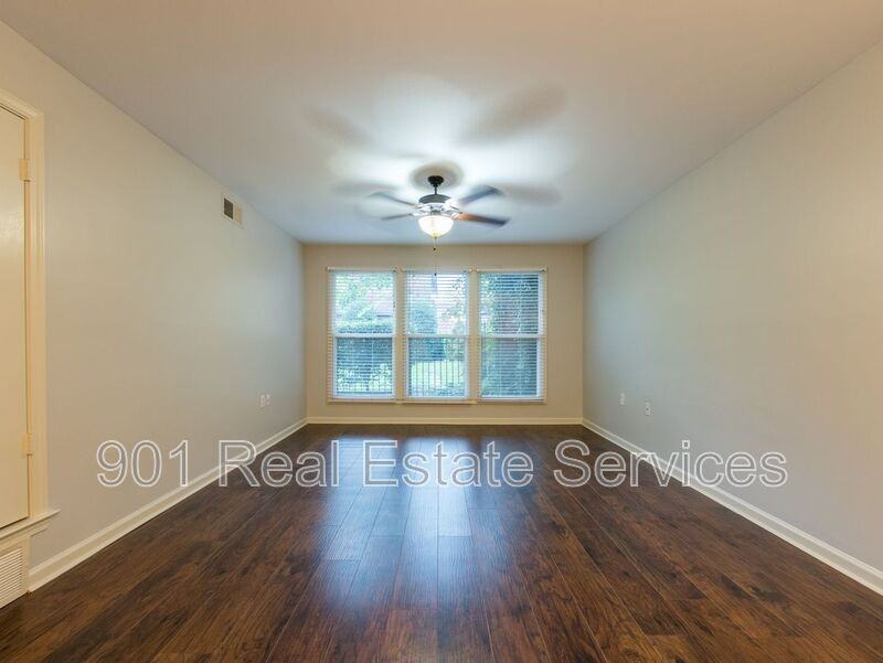 210 S Mclean Blvd #5 - Photo 5 of 17