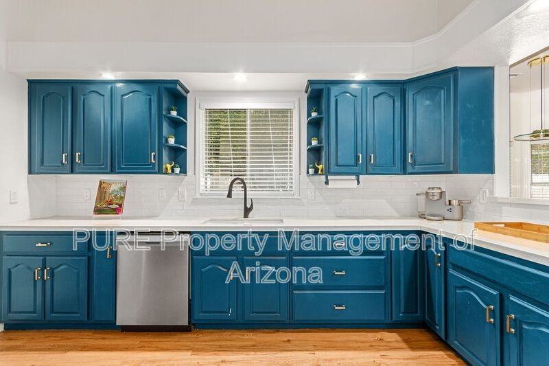 5735 E Acoma Dr - Photo 7 of 20